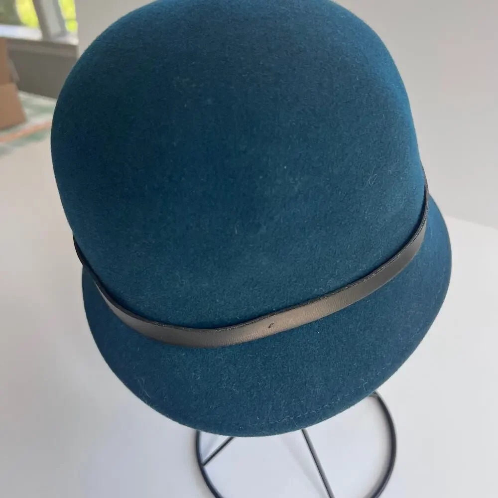 Goorin Bros 100% Wool Cloche Hat Medium Teal Blue Made in USA Leather Band